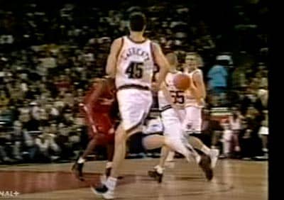 jason williams pase con el codo